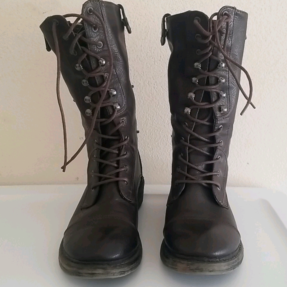 Size 6 brown boots